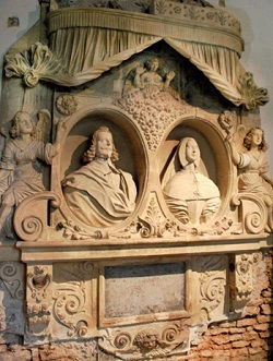Ornate monument depicting Sir Edward and Lady Francis Rodney flanked by angels
