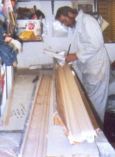 Running a plain moulding