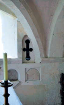 Cruciform, 'loophole' anchorite window