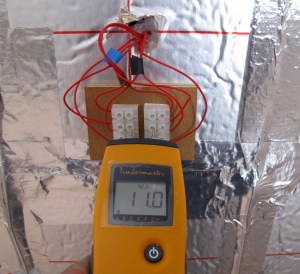 Hand-held moisture meter