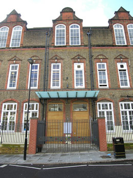 New entrance at Hargrave Park School, Islington, London